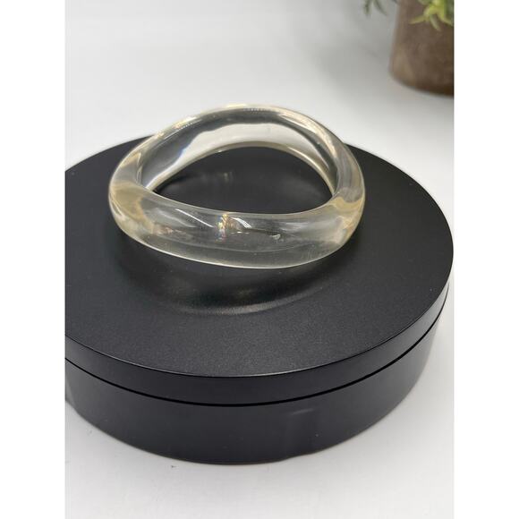 Lucite Vintage 1950's Chunky Waved Curved Mid Century Bangle Bracelet - Picture 6 of 8